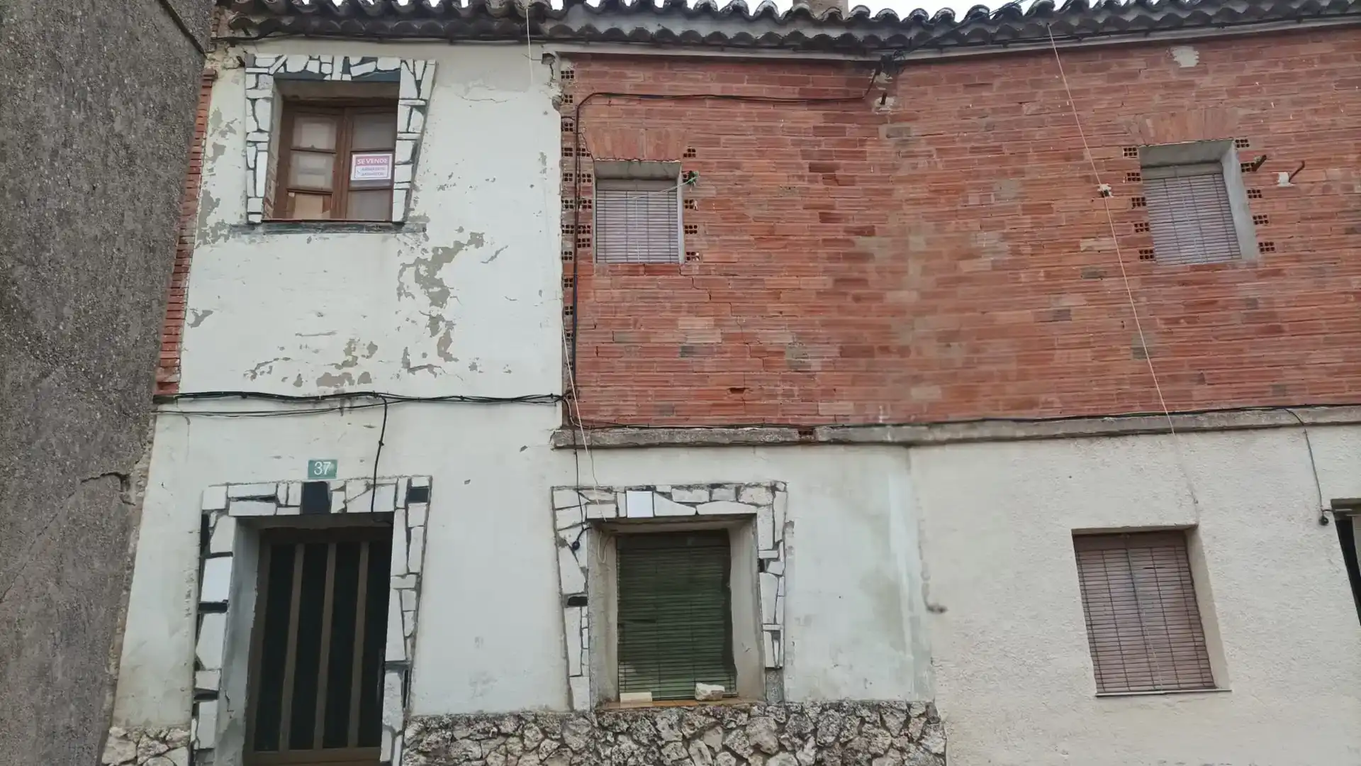 Vista exterior de Casa adosada en venda en Herrera de Valdecañas