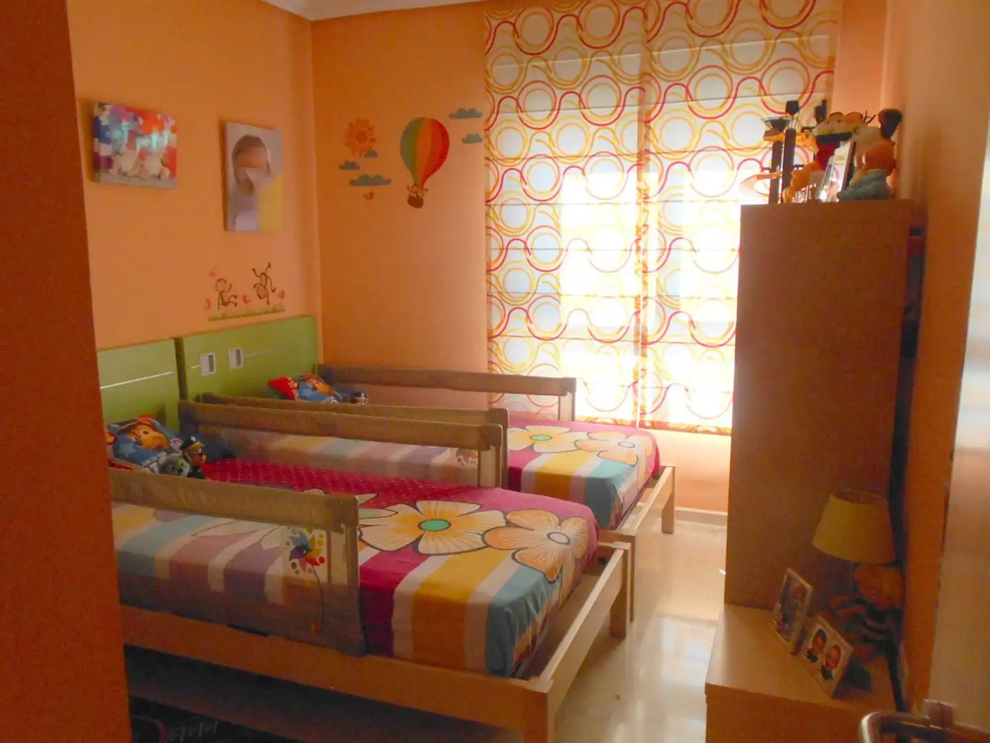 Habitación de Piso de alquiler en Oliva con Aire acondicionado, Amueblado y Balcón