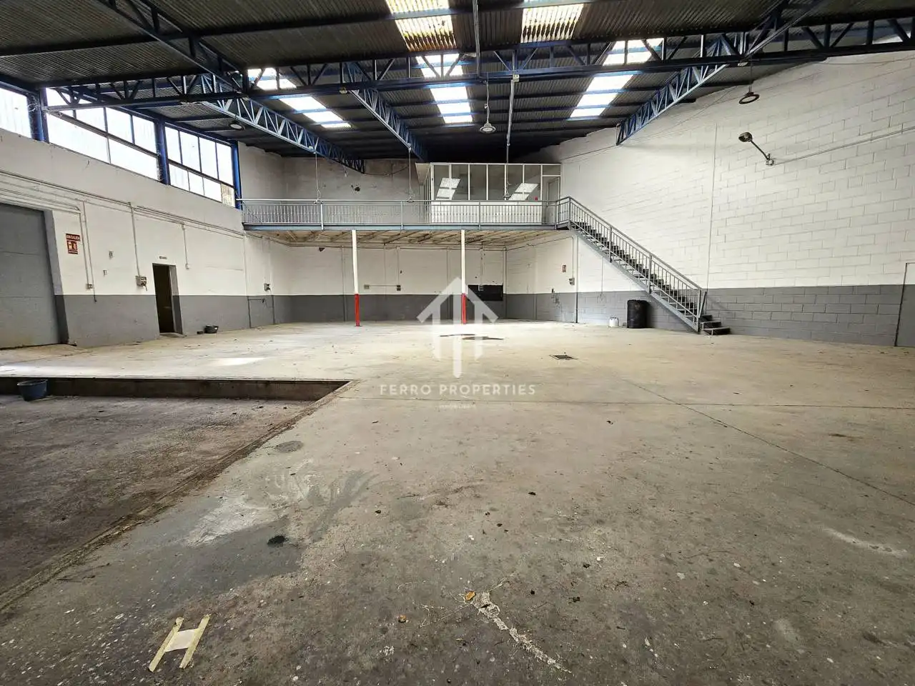 Nave industrielle à vendre à Loja, imagen 3