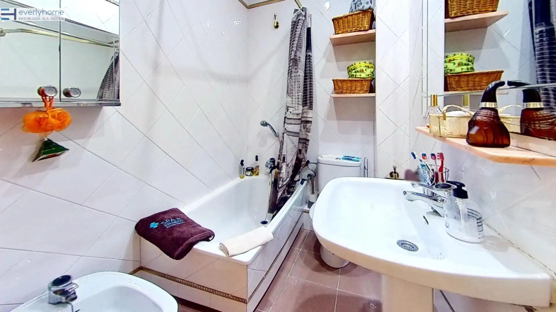 Baño de Apartamento en venta en La Pobla de Farnals con Jardín privado y Piscina comunitaria