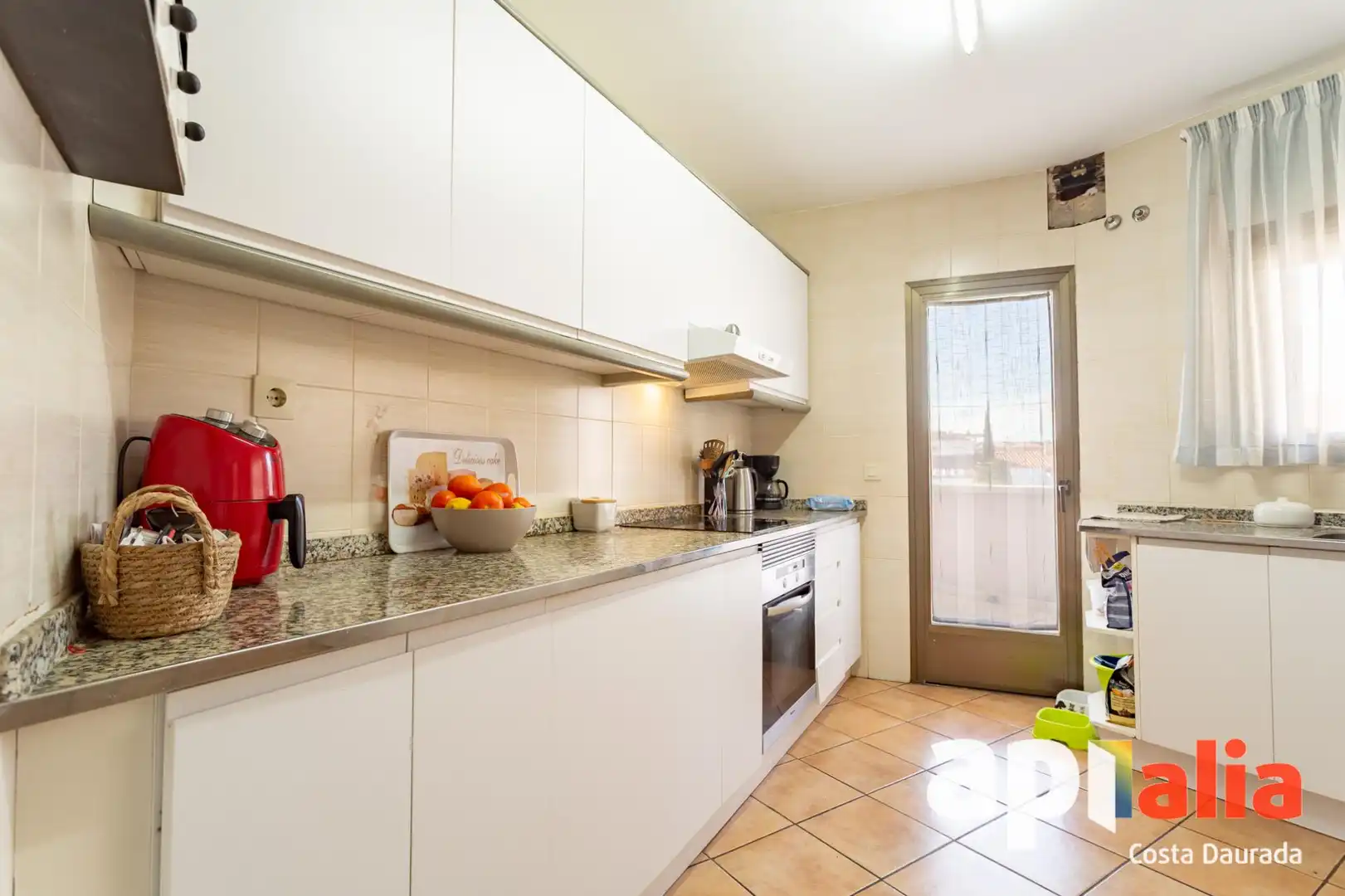 Cocina de Piso en venta en Vandellòs i l'Hospitalet de l'Infant con Terraza