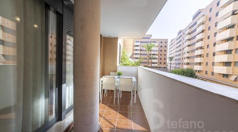 Foto 3 de Piso en venta en Parque Ayala - Jardín de la Abadía - Huelín, Málaga