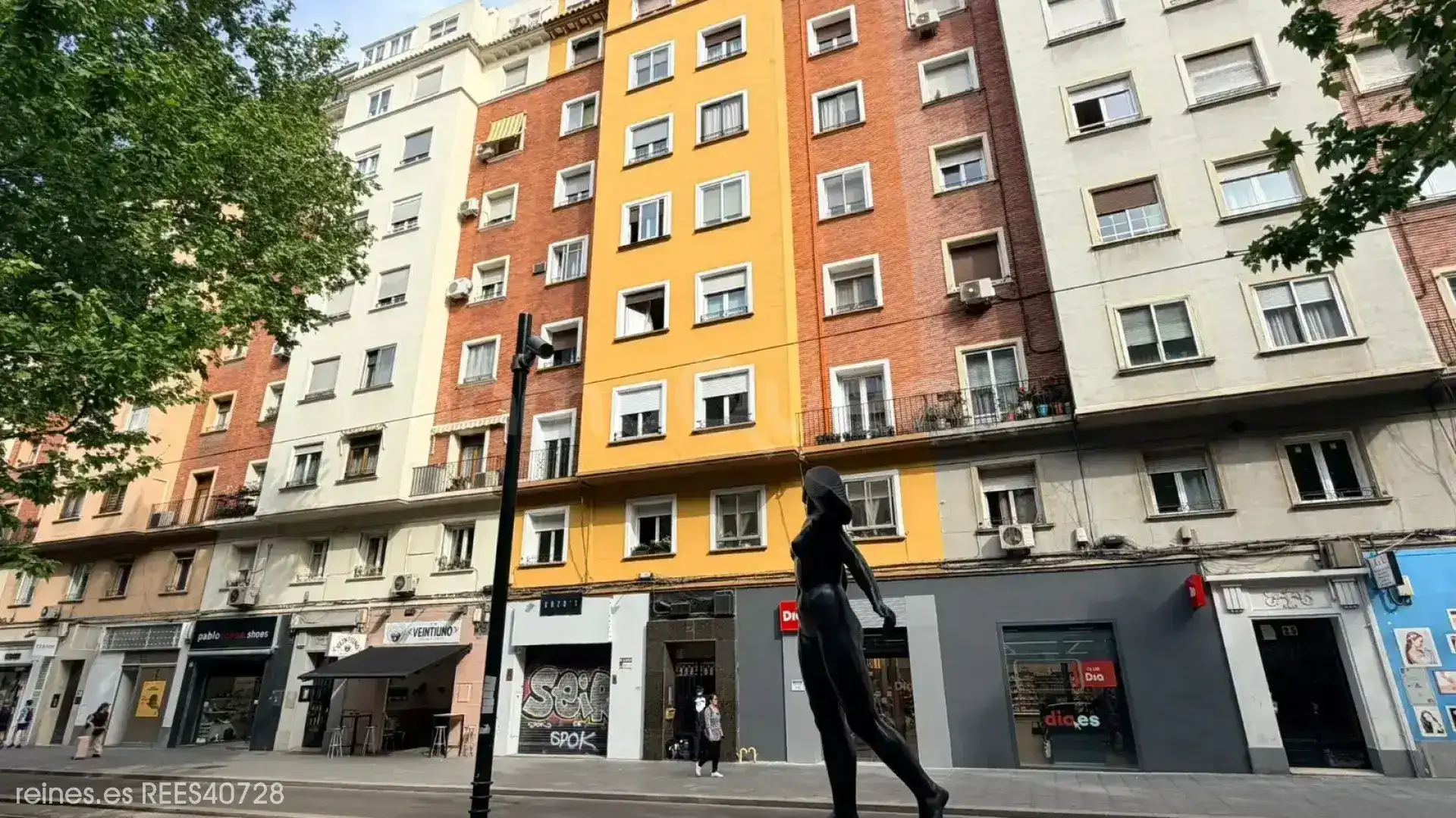 Vista exterior de Pis de lloguer en Zaragoza amb Calefacció i Moblat