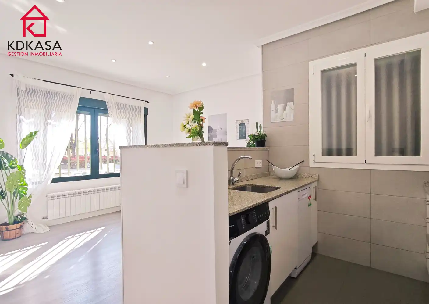 Cocina de Piso en venta en Madrid con Calefacción, Horno y Lavadora