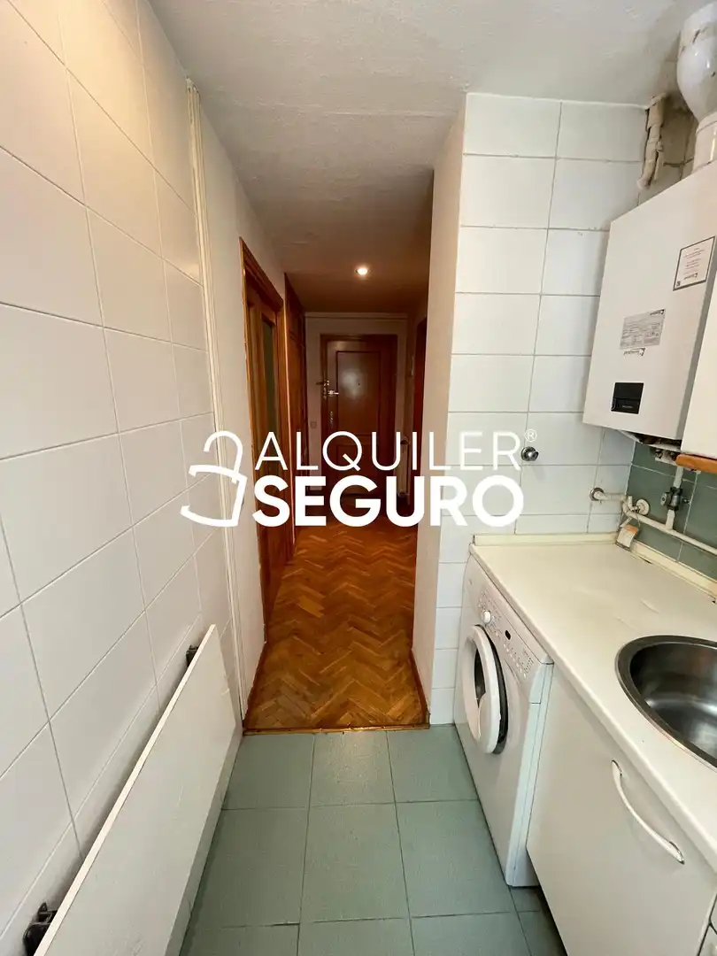 Flat for rent in Madrid  with Heating