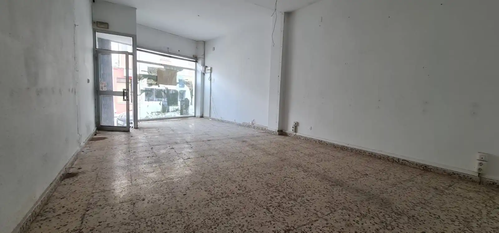Gewerbefläche zur Miete in Plaza Mercado de Abastos, imagen 2