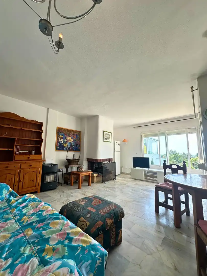 Sala de estar de Apartamento en venta en Marbella con Aire acondicionado, Calefacción y Piscina