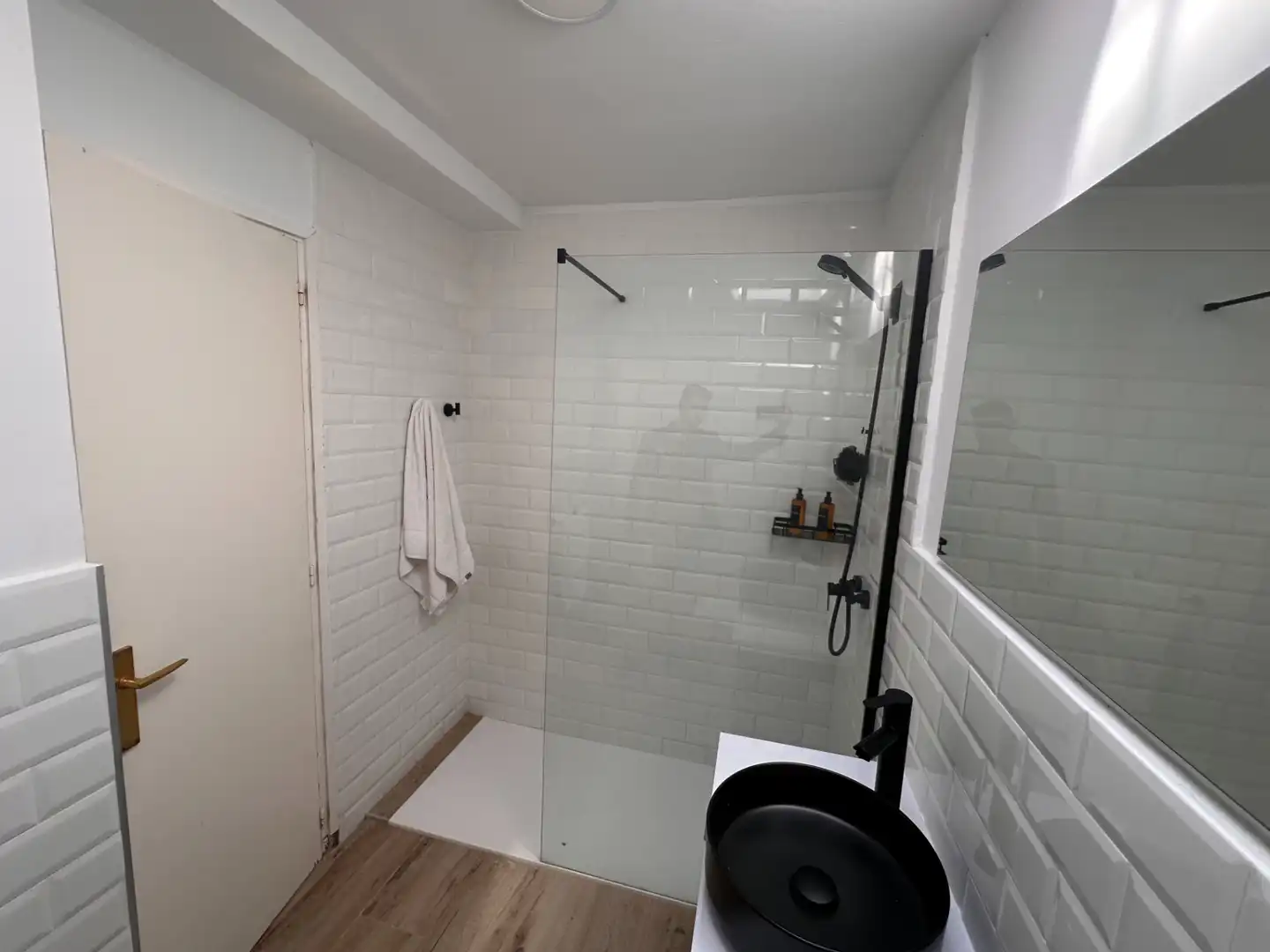 Badezimmer von Haus oder Chalet zum Verkauf in Mont-roig del Camp mit Klimaanlage, Heizung und Privatgarten