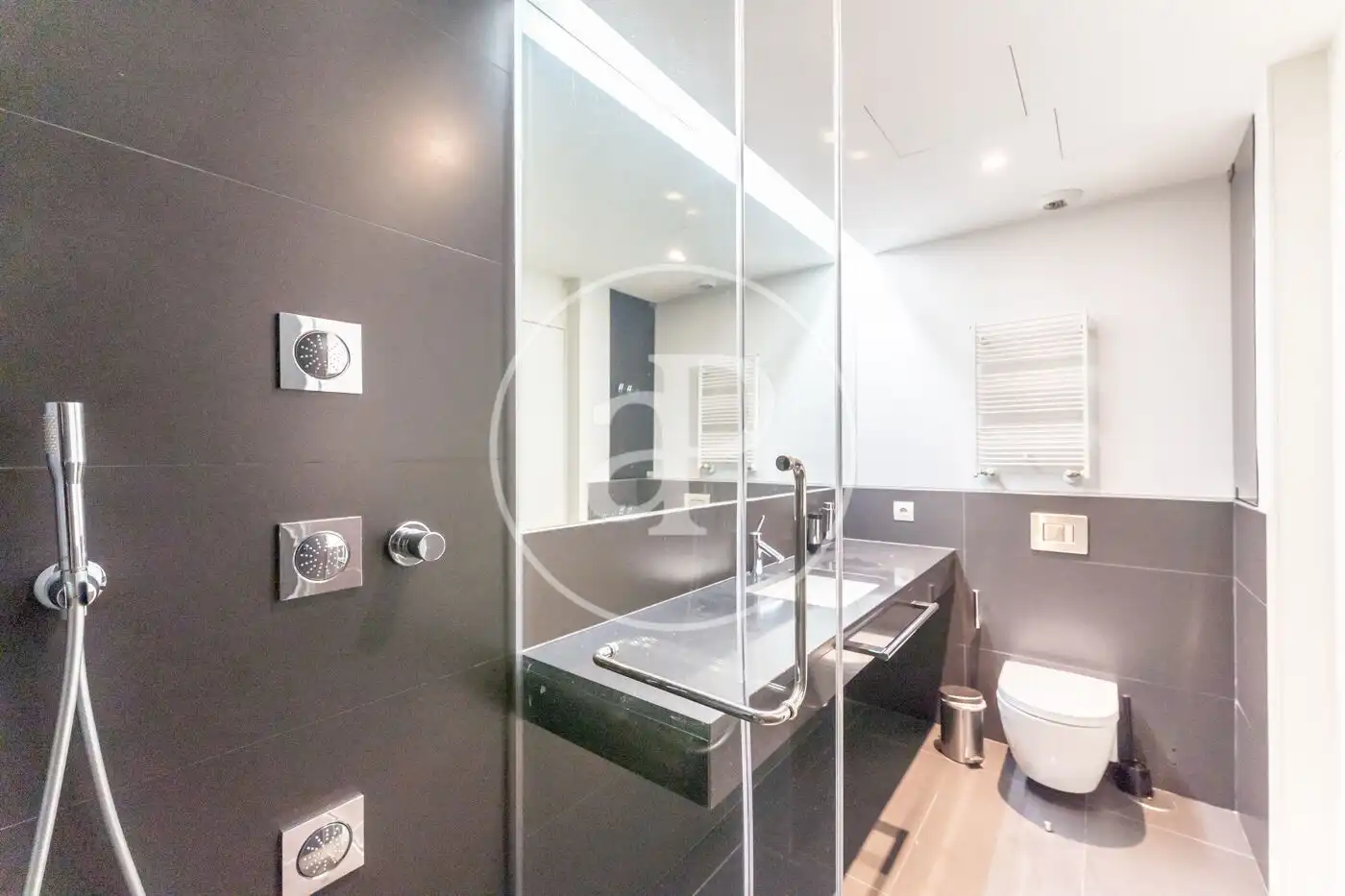 Flat for rent in Calle de Génova, Almagro