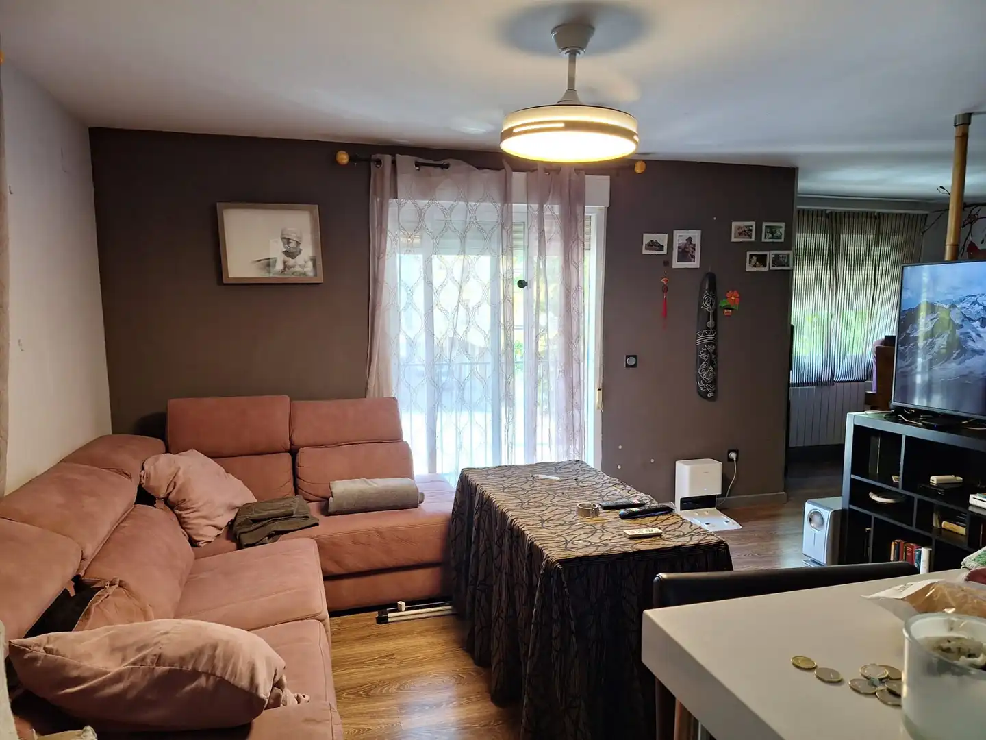 Sala de estar de Piso en venta en Torredonjimeno con Aire acondicionado, Calefacción y Parquet
