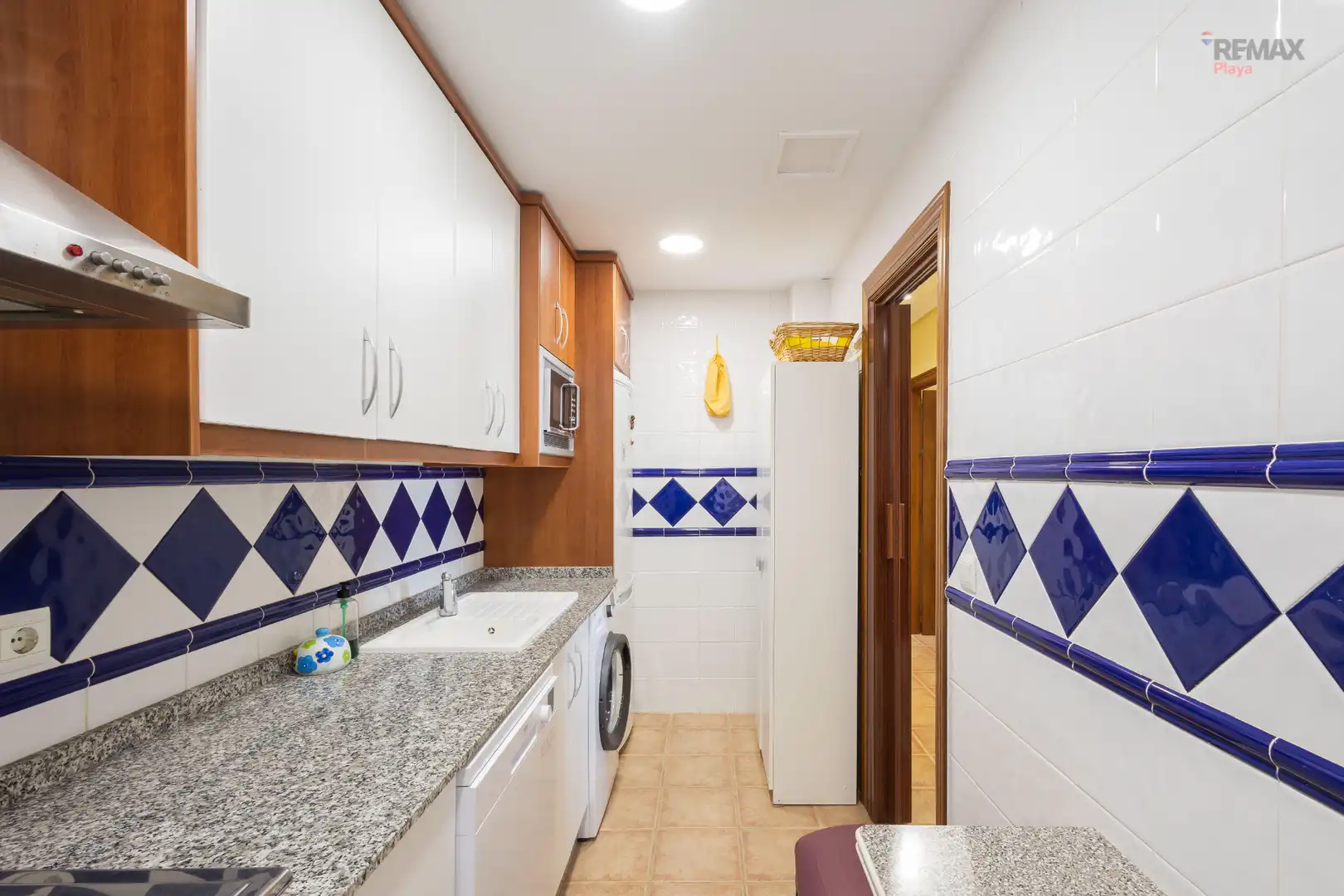Cuina de Apartament en venda en Vera amb Aire condicionat, Terrassa i Piscina comunitària