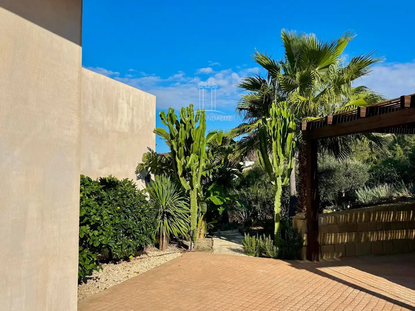 Garden of Houses for sale in Zahara de los Atunes  with Air Conditioner, Heating and Storage room