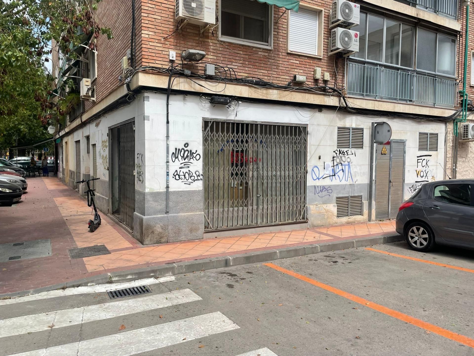 Vista exterior de Local en venta en  Murcia Capital