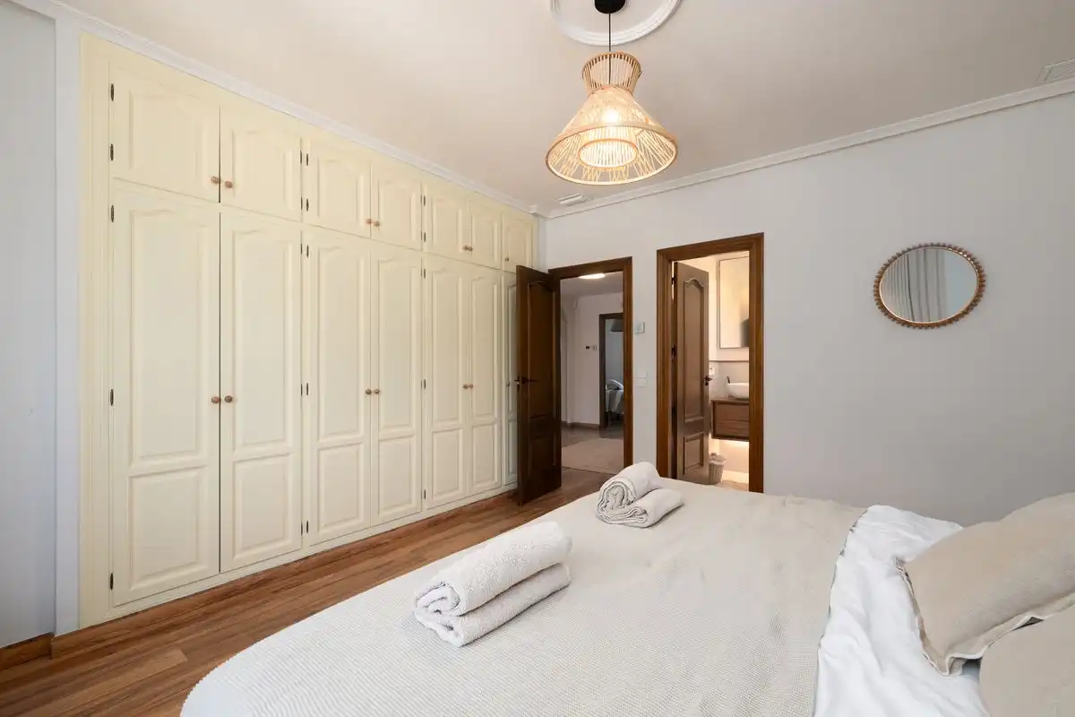 Habitación de Casa o chalet en venta en Elche / Elx con Aire acondicionado, Calefacción y Jardín privado