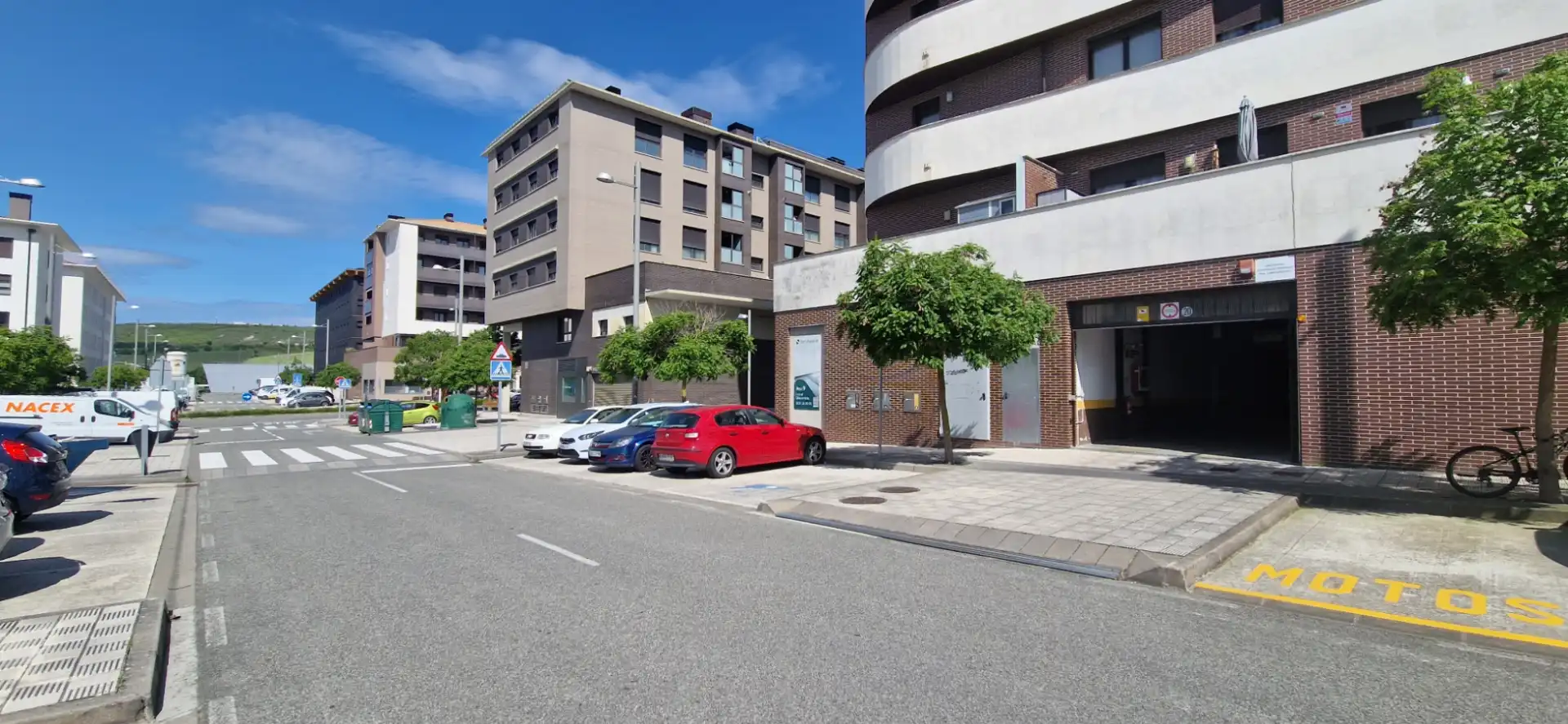 Vista exterior de Piso en venta en Aranguren con Calefacción, Parquet y Trastero