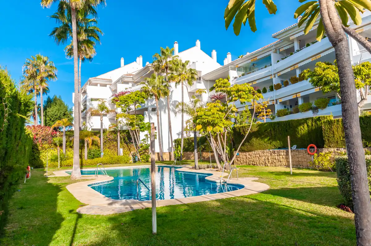 Exterior view of Flat for sale in San Pedro de Alcántara