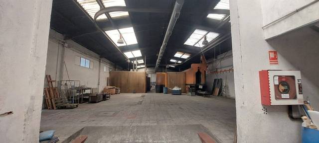 Nave industrial en Venta en Sur - PAU 4