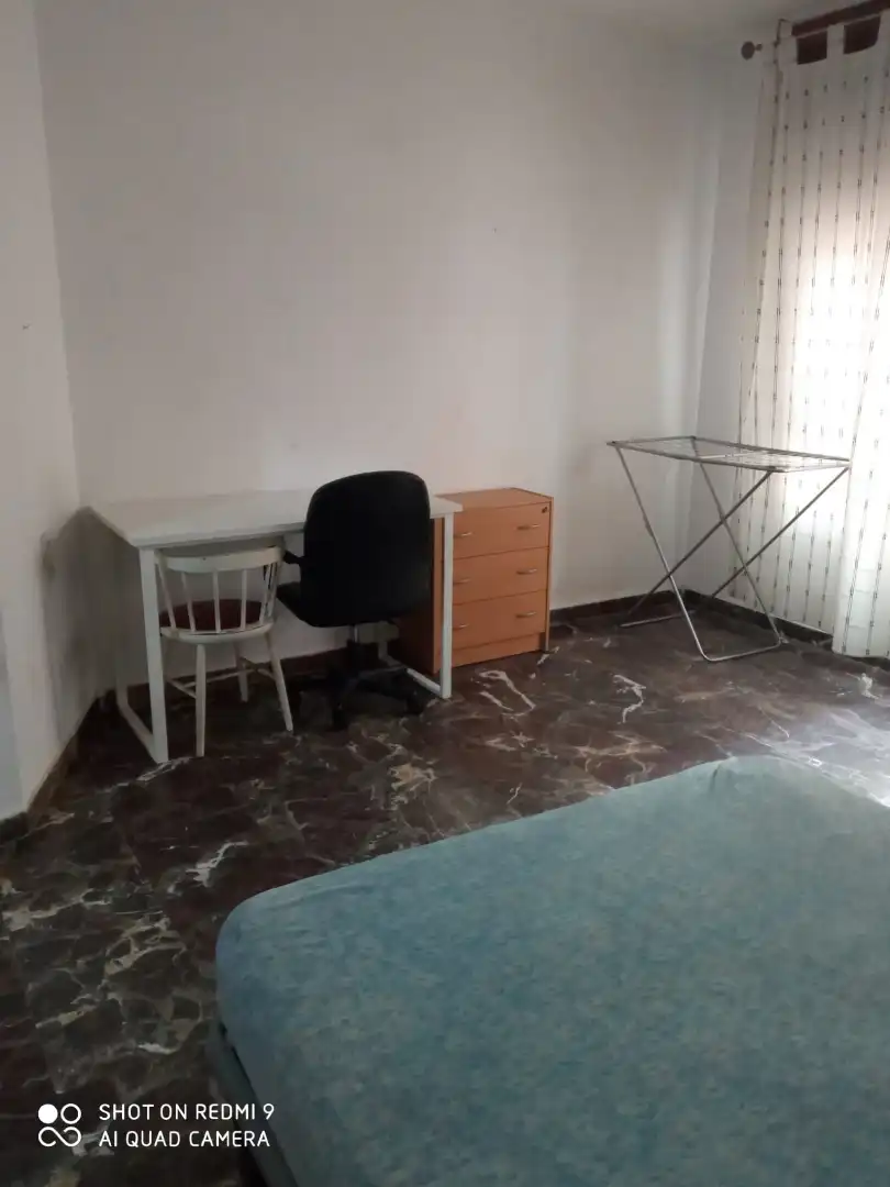 Bedroom of Flat for rent in Granada  with Heating, Terrace and Furnished