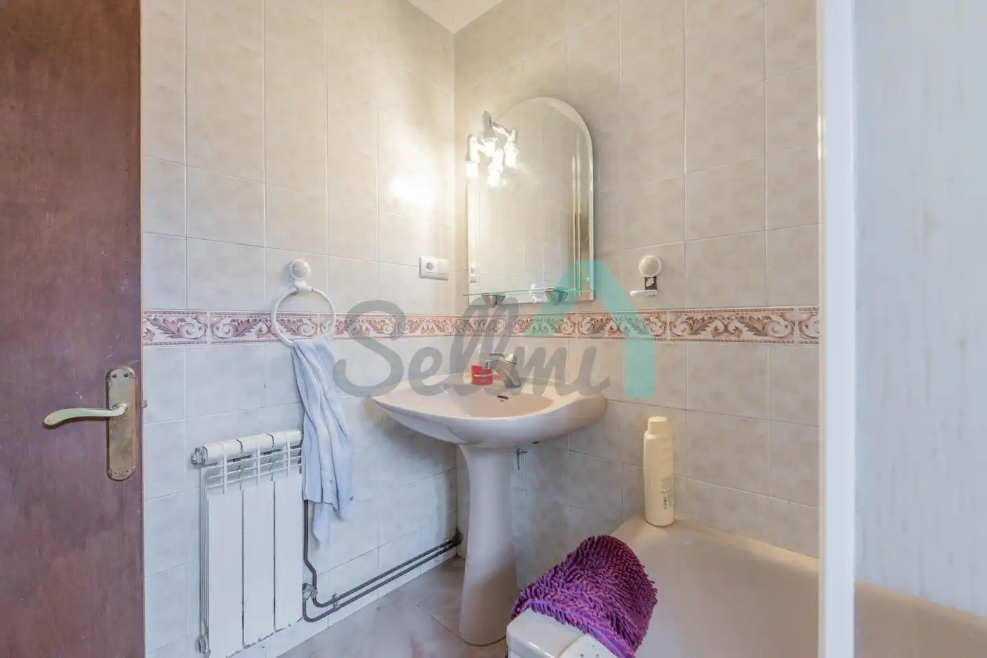 Bany de Casa o xalet en venda en Llanes amb Calefacció, Jardí privat i Parquet