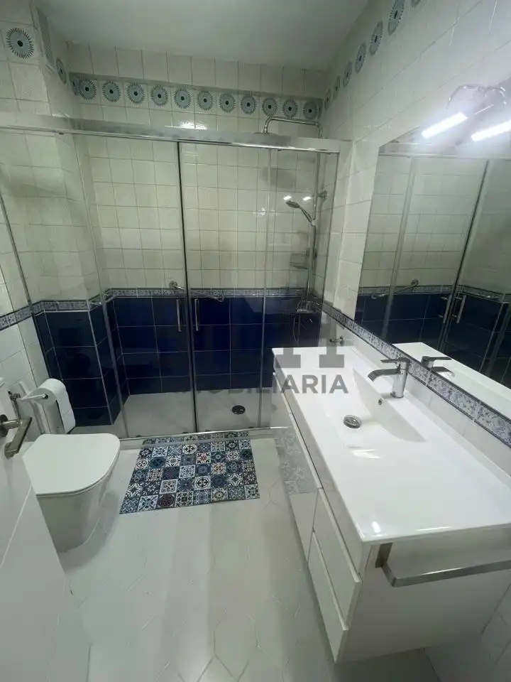 Bathroom of Flat for rent in Ourense Capital   with Heating, Furnished and Balcony
