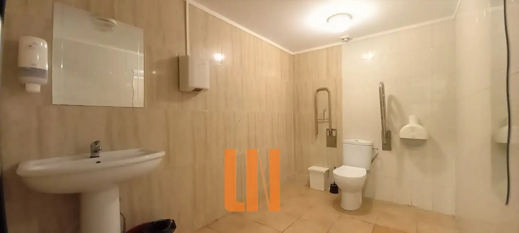 Business premises for sale in Travesía Rianjo San Diego, imagen 10