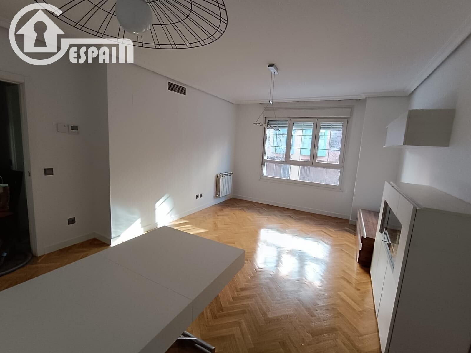 Sala de estar de Piso de alquiler en  Madrid Capital con Aire acondicionado, Calefacción y Parquet