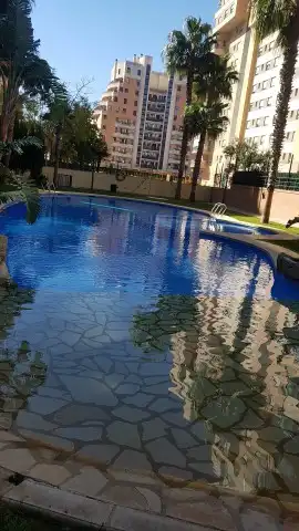 Piscina de Pis de lloguer en Mislata amb Aire condicionat, Terrassa i Traster