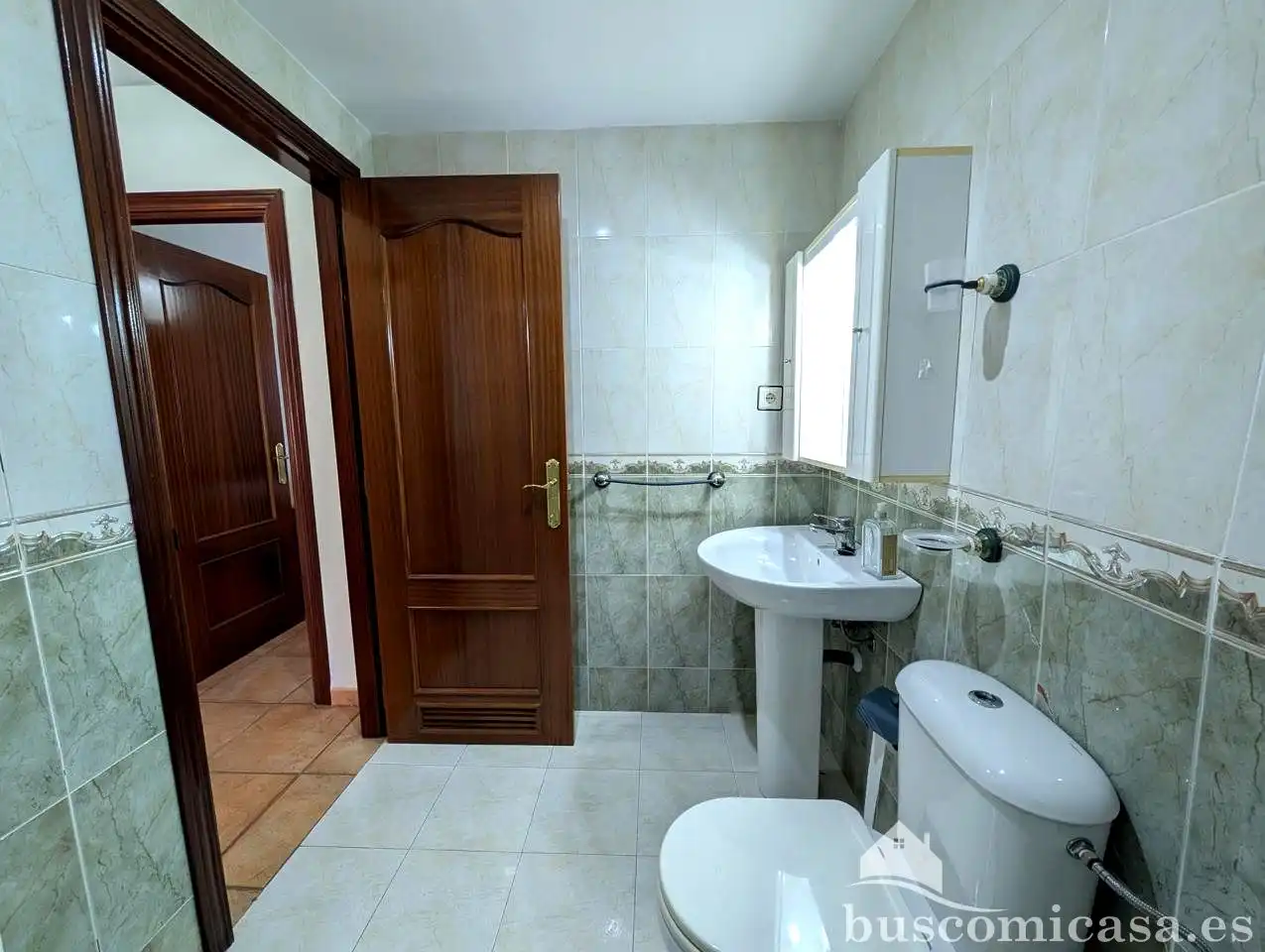 Baño de Planta baja en venta en Algarrobo con Jardín privado, Terraza y Amueblado