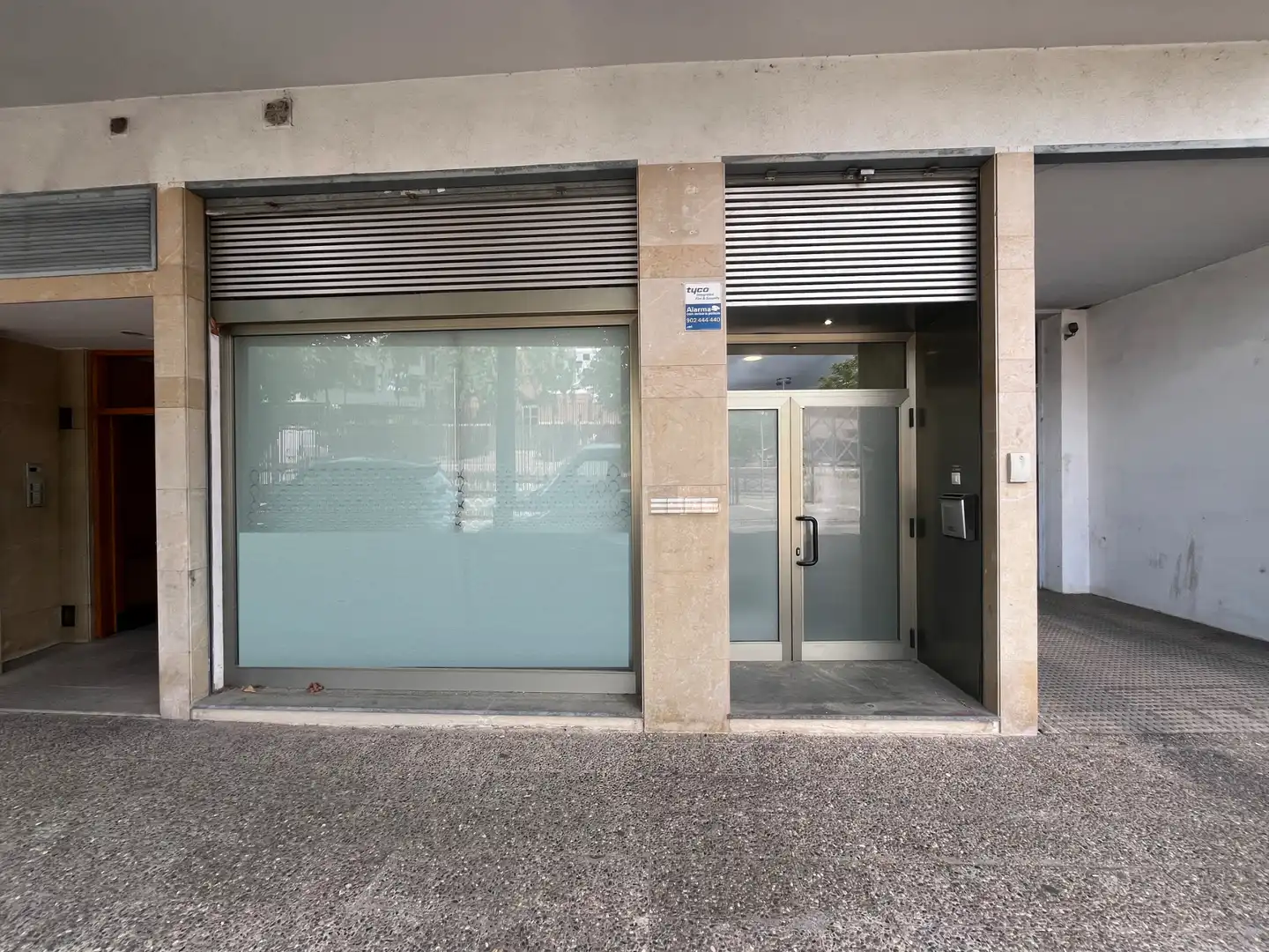 Local en venda en Girona amb Aire condicionat