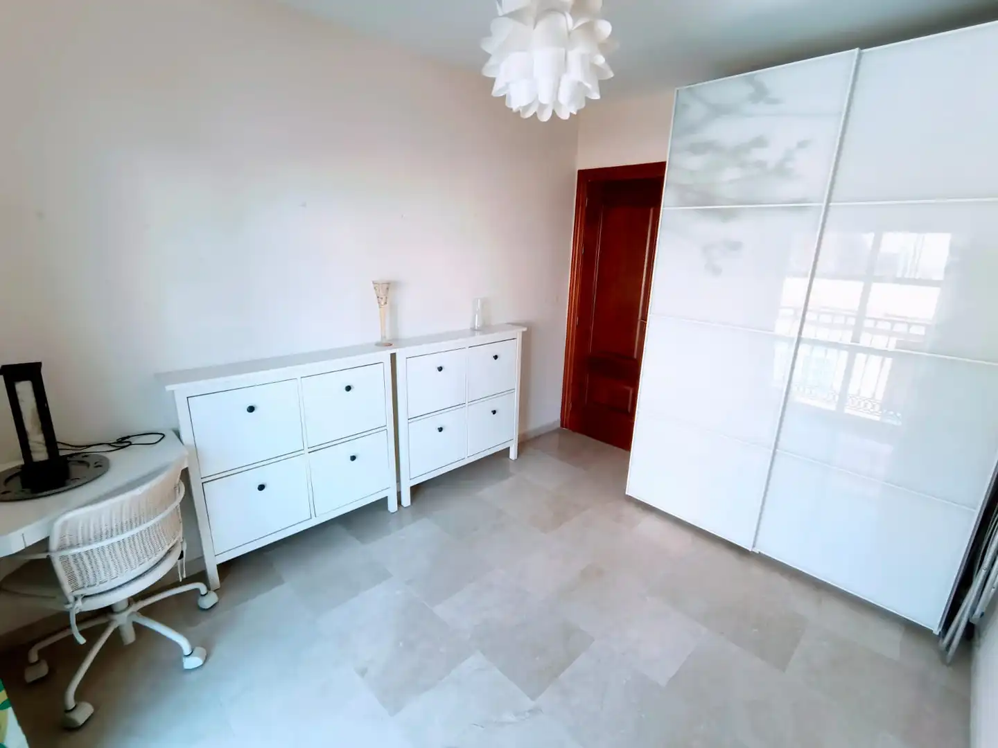Habitación de Piso en venta en Fuengirola con Aire acondicionado y Balcón