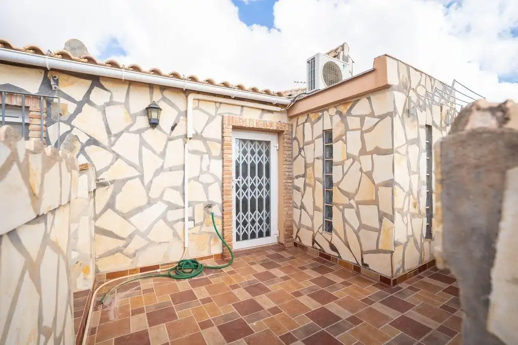 Vista exterior de Casa o xalet en venda en Orihuela