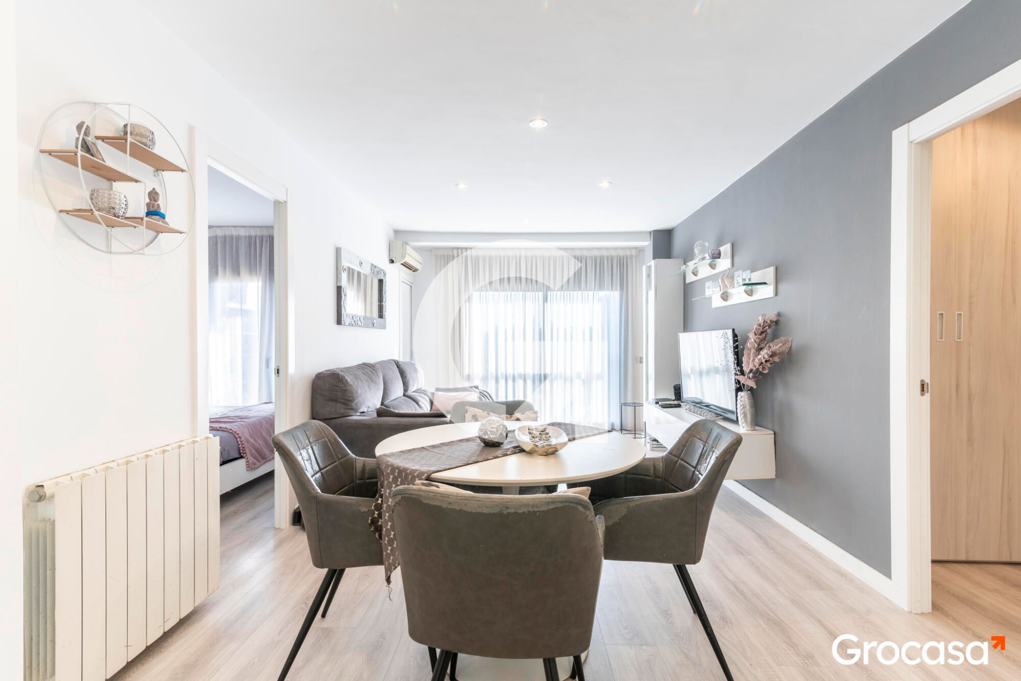 Sala d'estar de Pis en venda en Sant Joan Despí amb Aire condicionat, Calefacció i Balcó