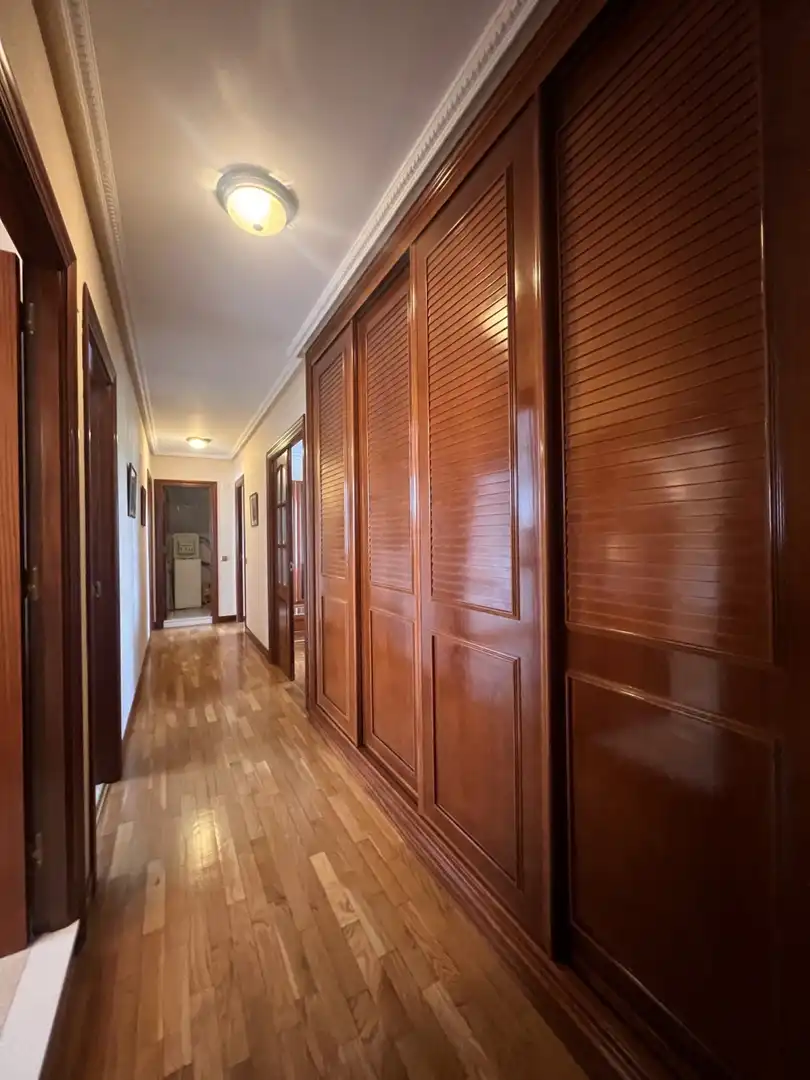 Flat for rent in Gijón   with Heating, Parquet flooring and Furnished