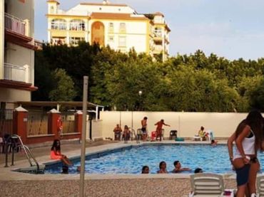 Apartament amb piscina de lloguer a Los Boliches