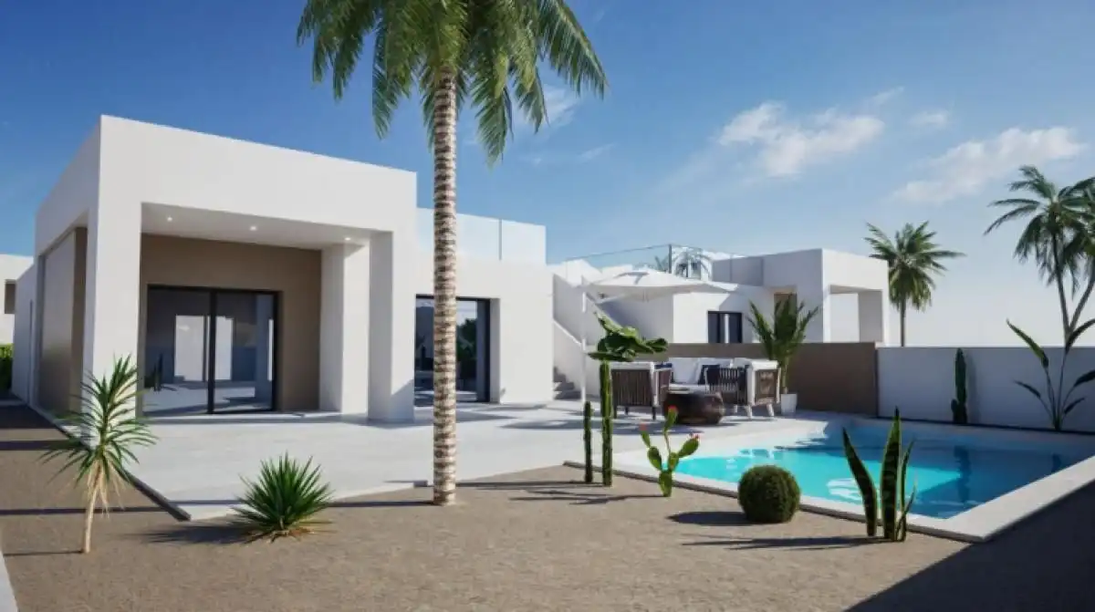 Detached house with pool for sale in La Romana