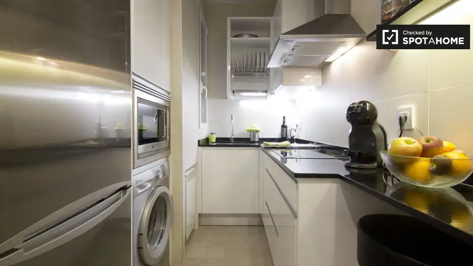 Kitchen of Study for share in Madrid  with Air Conditioner, Heating and Terrace