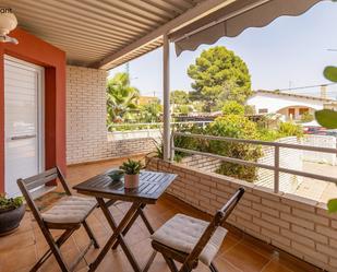 Terrassa de Casa adosada en venda en La Pobla de Vallbona amb Aire condicionat, Terrassa i Balcó