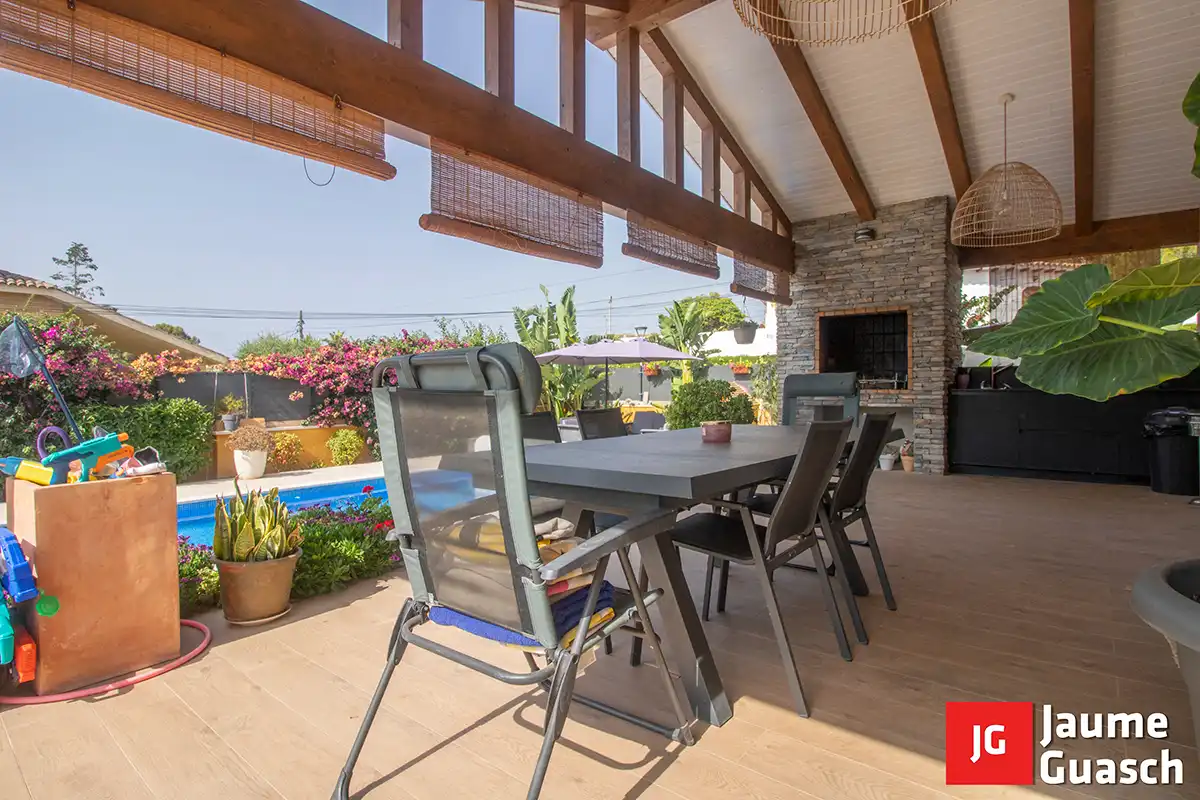 Terraza de Casa o chalet en venta en El Vendrell con Aire acondicionado, Calefacción y Jardín privado
