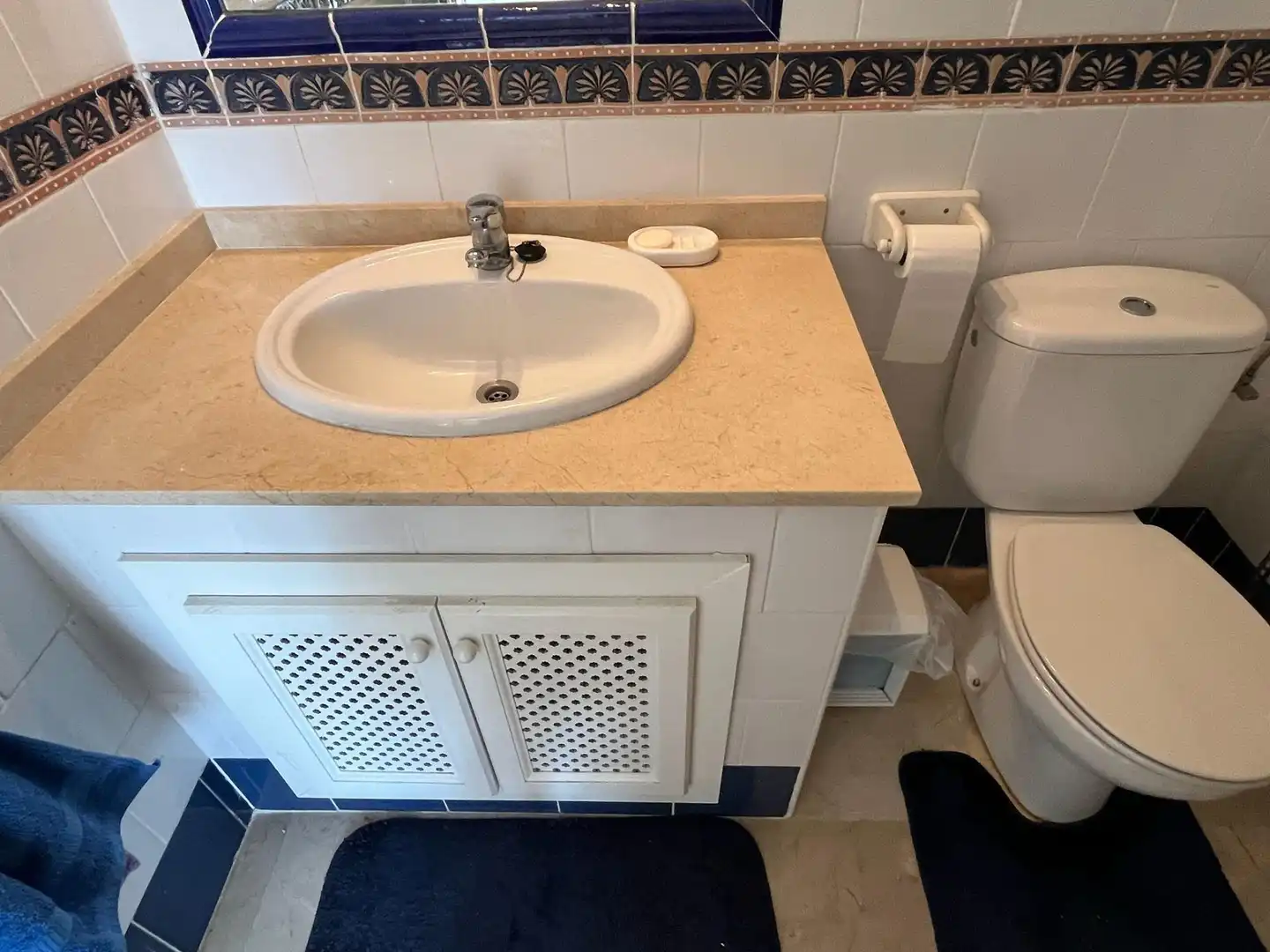 Bathroom of Apartments for sale in Orihuela Costa