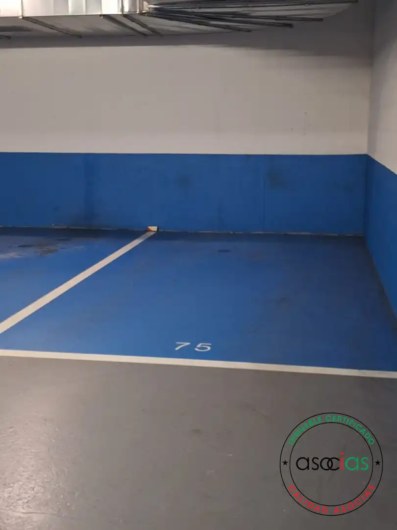 Parkplatz von Garage zum Verkauf in Gijón 