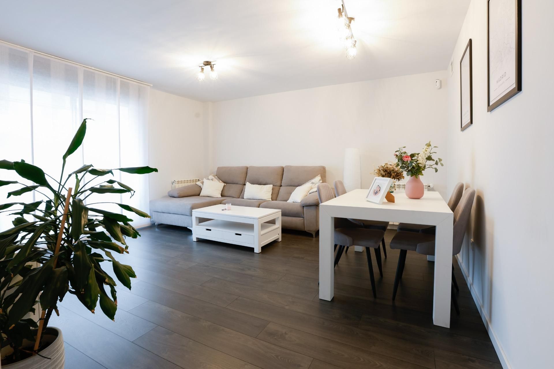 Living room of Flat for sale in Valdemoro  with Air Conditioner, Heating and Terrace