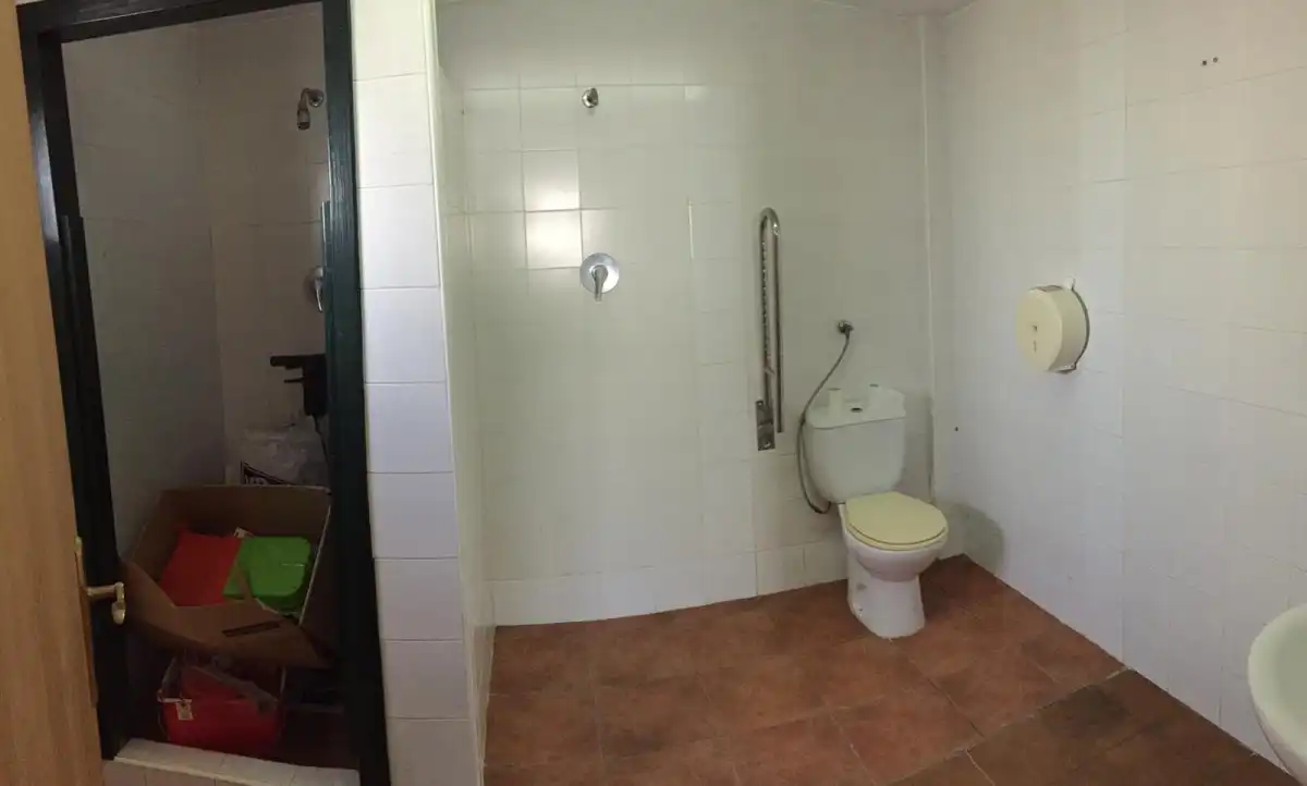 Bany de Edifici en venda en San Juan del Puerto
