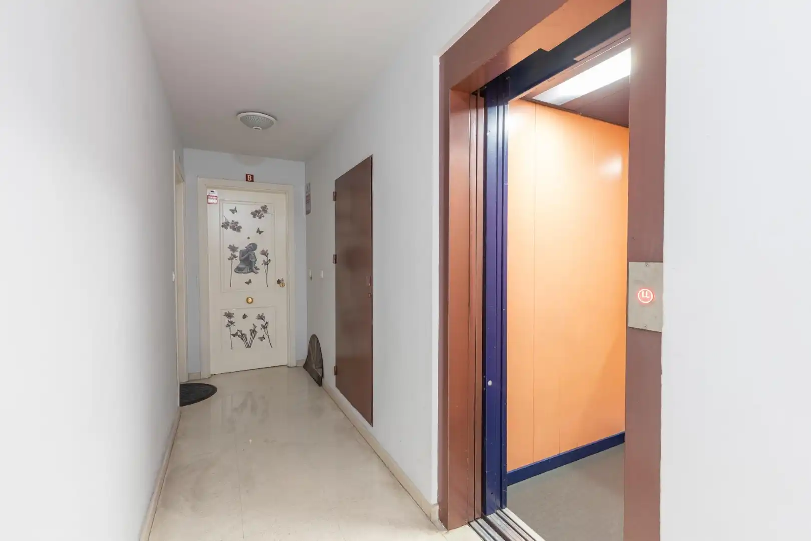 Piso en venta en Granada con Calefacción, Terraza y Amueblado