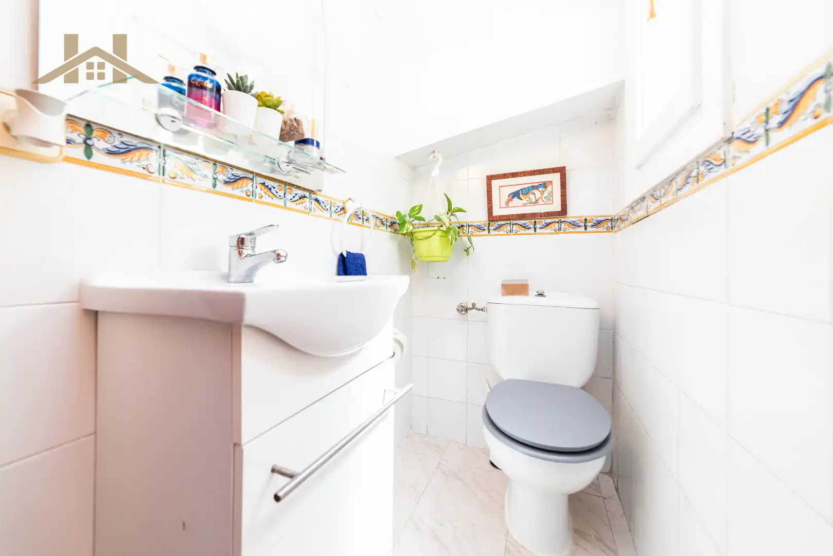 Bathroom of Houses for sale in El Escorial  with Heating, Private garden and Storage room