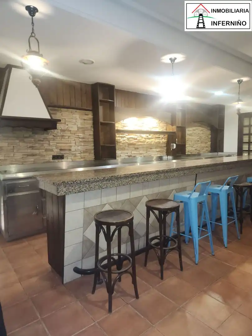 Local en venta en Piñeiros- Freixeiro