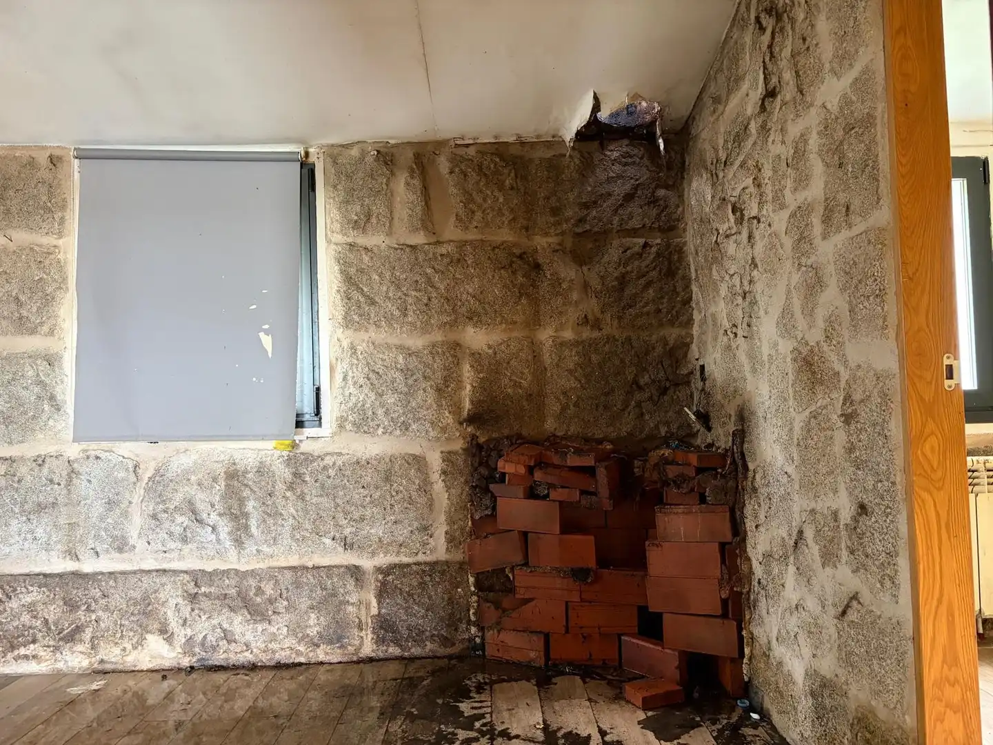 Casa adosada en venta en Baños de Molgas con Trastero