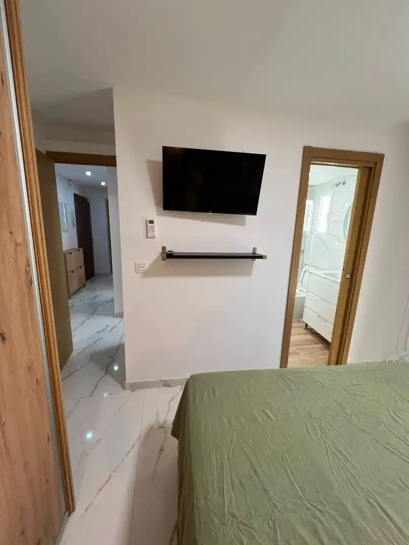 Dormitori de Pis en venda en Fuengirola amb Aire condicionat, Moblat i Balcó