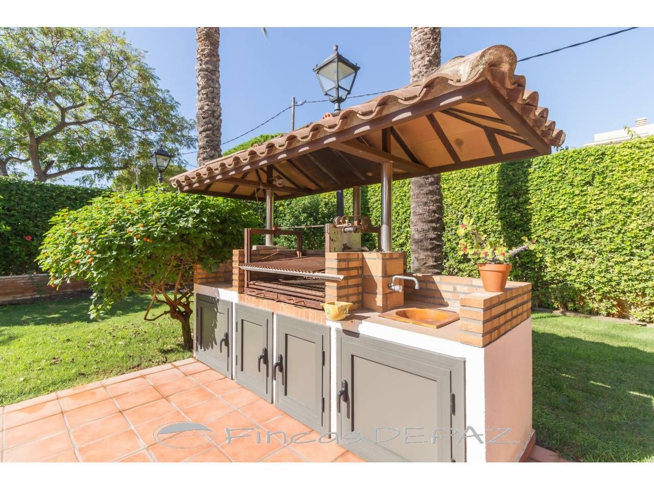 Garden of House or chalet for sale in Castelldefels  with Air Conditioner, Heating and Private garden