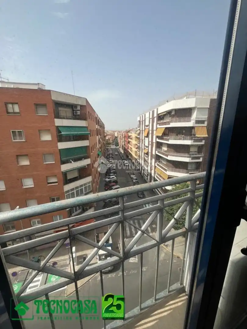 Vista exterior de Pis en venda en Ciudad Real amb Balcó