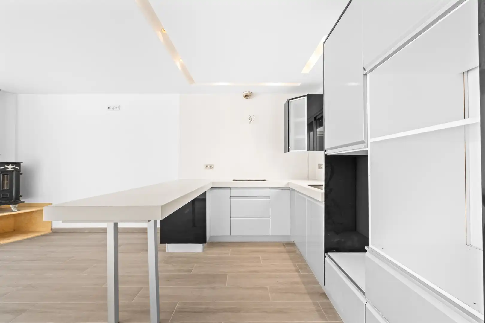 Kitchen of Apartments for sale in Las Bayas